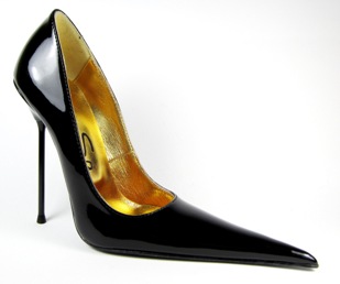 Ultra-high stiletto court shoe with extreme winklepicker pointed toe. Black patent leather upper and sole, full gold leather lining. Made in Italy exclusively for RoSa Shoes